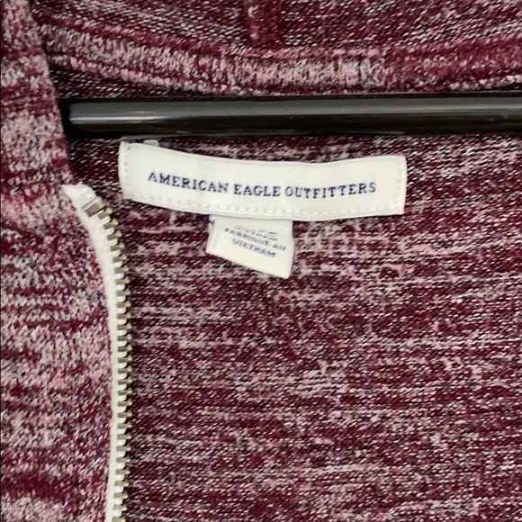 Burgundy cropped hoodie🤍 - Picture 2 of 3